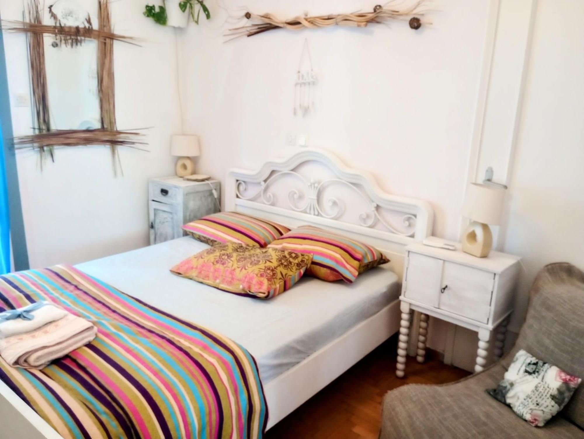 Mary's Art , Alimos Riviera & Apartment *