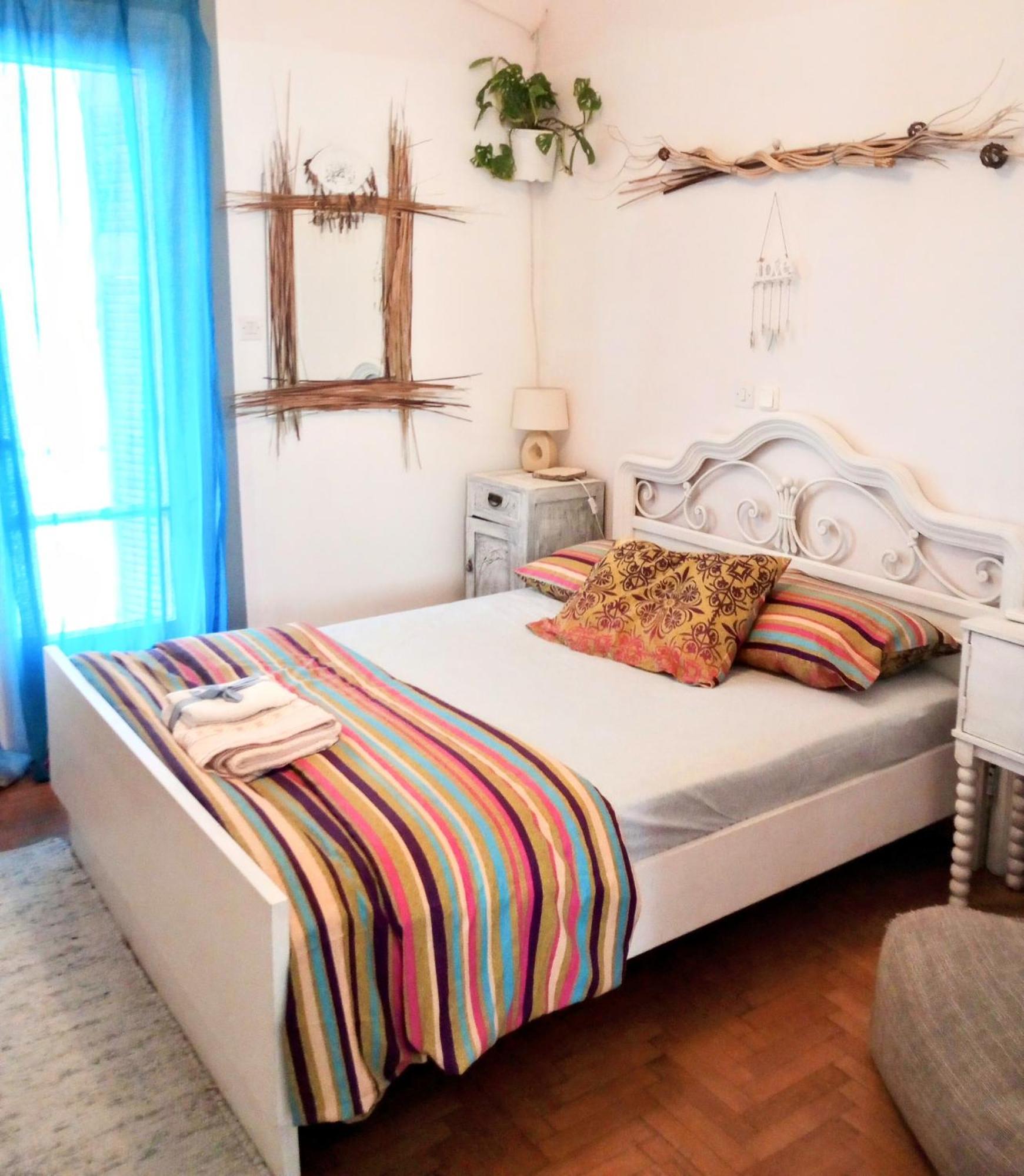 Mary's Art , Alimos Riviera & * Athens